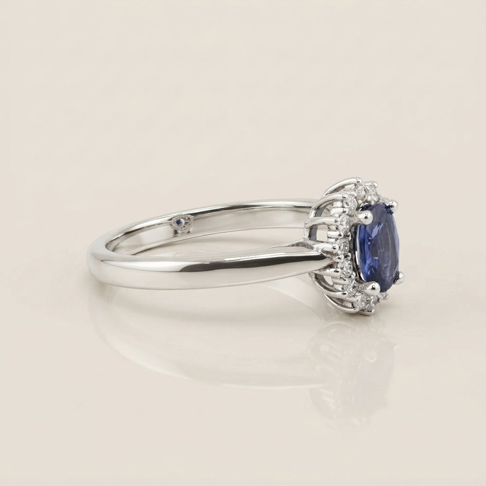 Lady D con Zafiro y Diamantes en Oro Blanco de 14K