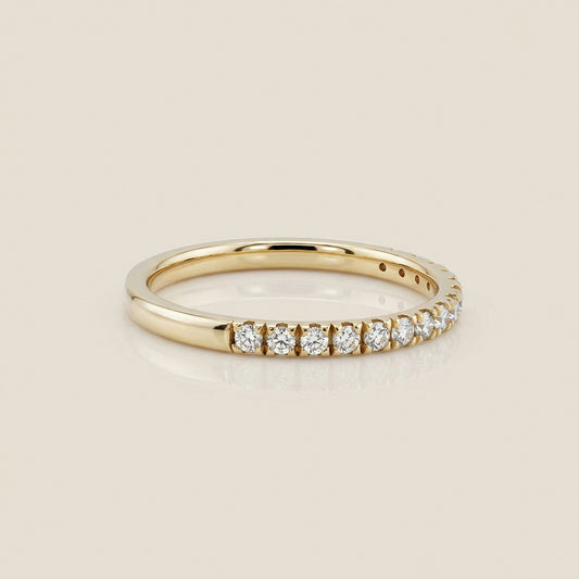 Churumbela Split Prong con Diamantes en Oro Amarillo de 14K