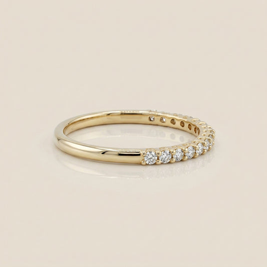 Churumbela Split Prong con Diamantes en Oro Amarillo de 14K
