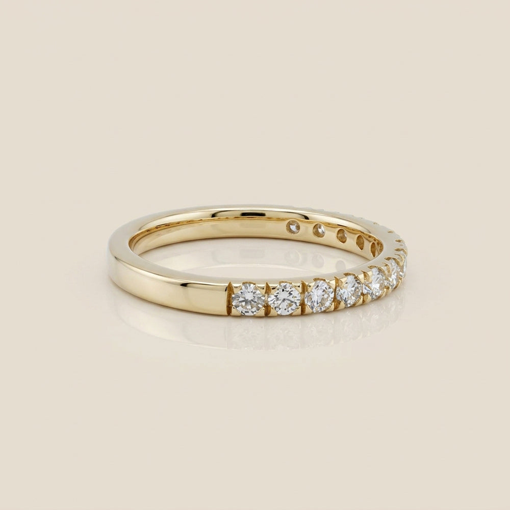 Churumbela Split Prong con Diamantes en Oro Amarillo de 14K