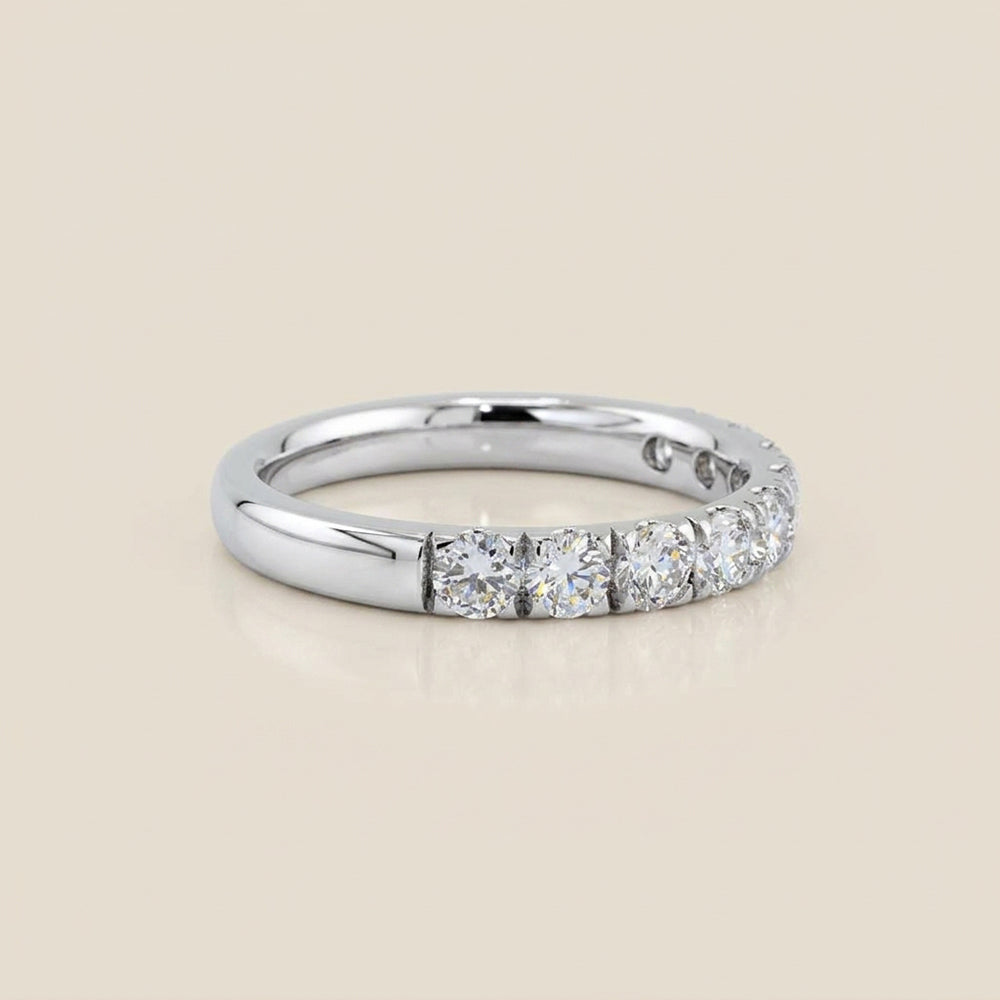 Churumbela Split Prong con Diamantes en Oro Blanco de 14K
