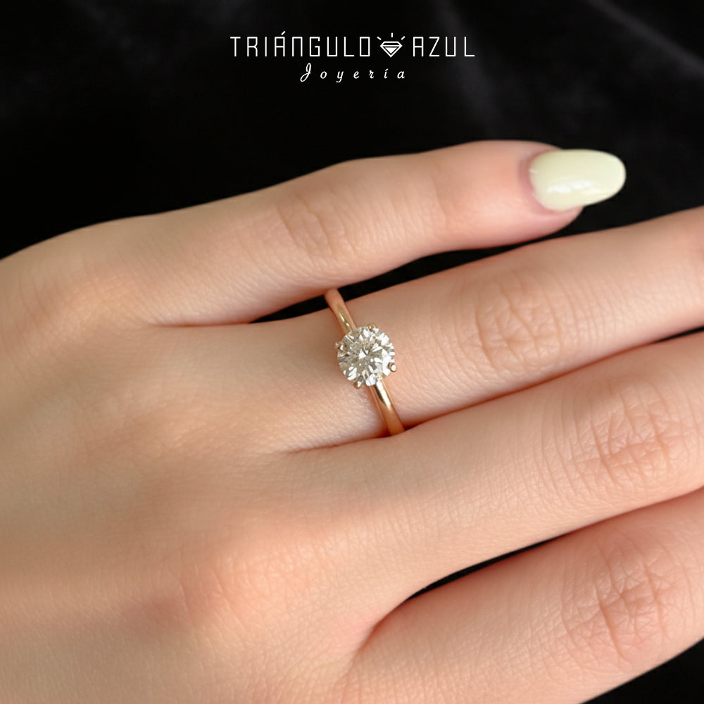 Anillo de Compromiso con Diamante de 0.90 CTS en Oro Rosa de 14K