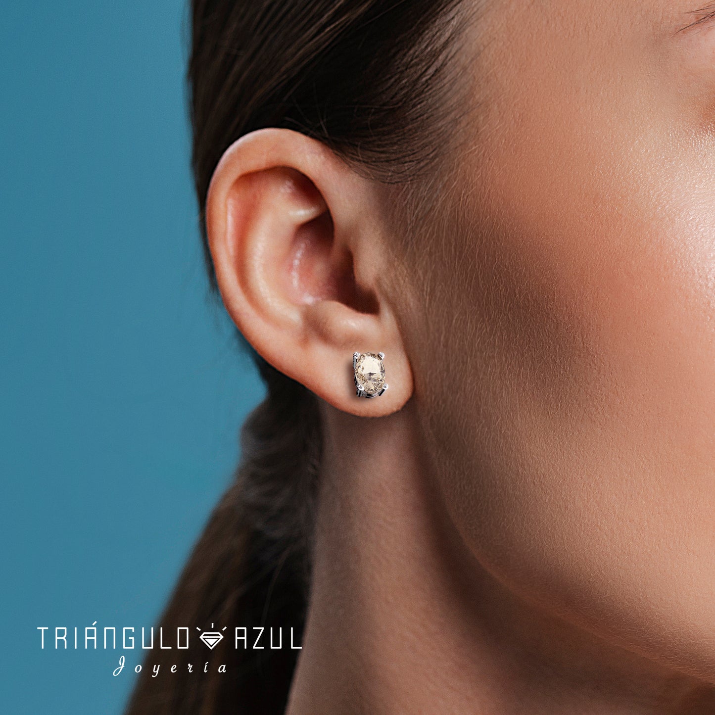 Broqueles de Morganita con 1.32 CTS Total en Oro Blanco de 14K