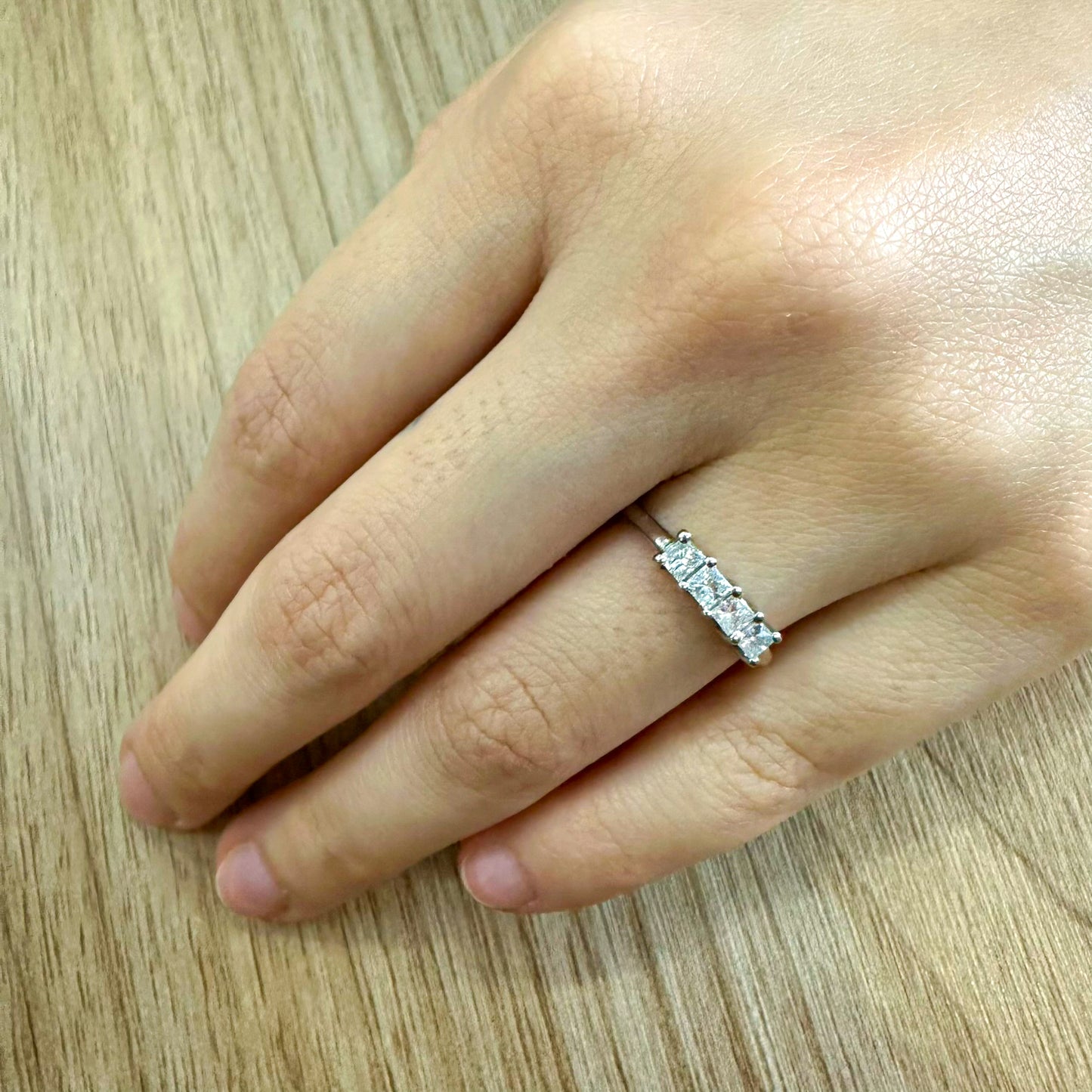 Churumbela de Diamantes 0.50 CTS en Oro Blanco de 14K
