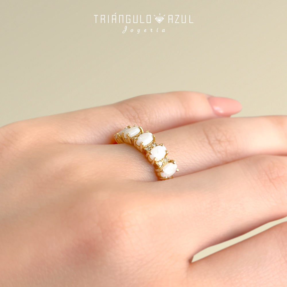 Churumbela Camila de Ópalos con 0.69 CTS Total y Diamantes con 0.08 CTS Total en Oro Amarillo de 14K