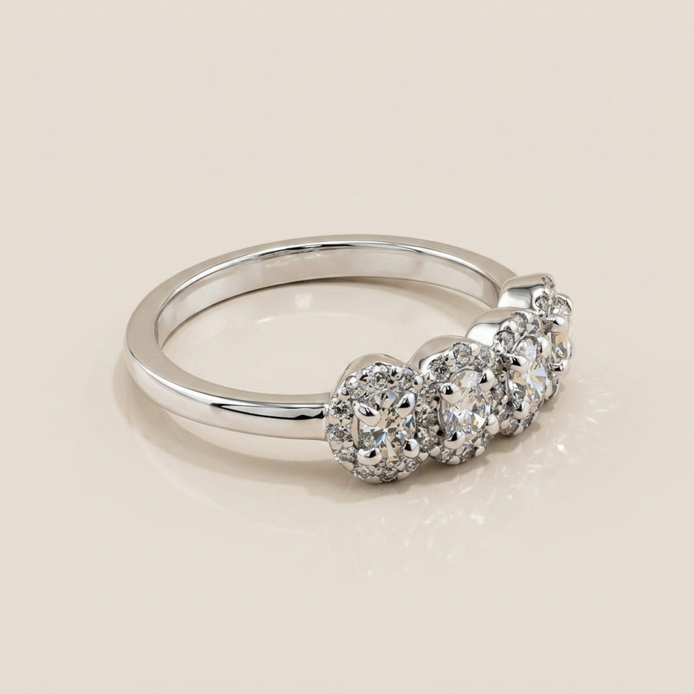 Churumbela Halo de Diamantes en Oro Blanco de 14K