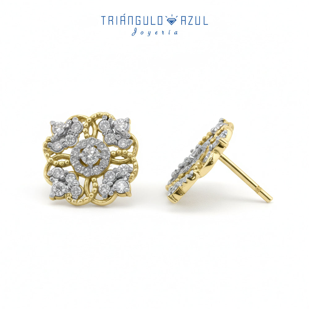 Aretes Estilo Flor con Diamantes con 0.68 CTS Total en Oro Amarillo de 14K