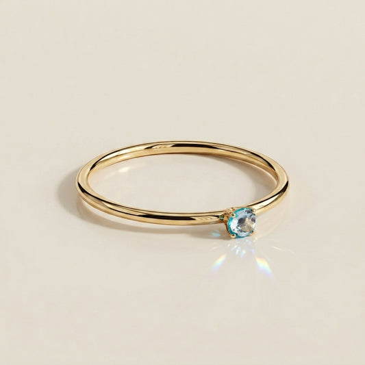 Anillo Solitario de Aquamarina en Oro Amarillo de 14K