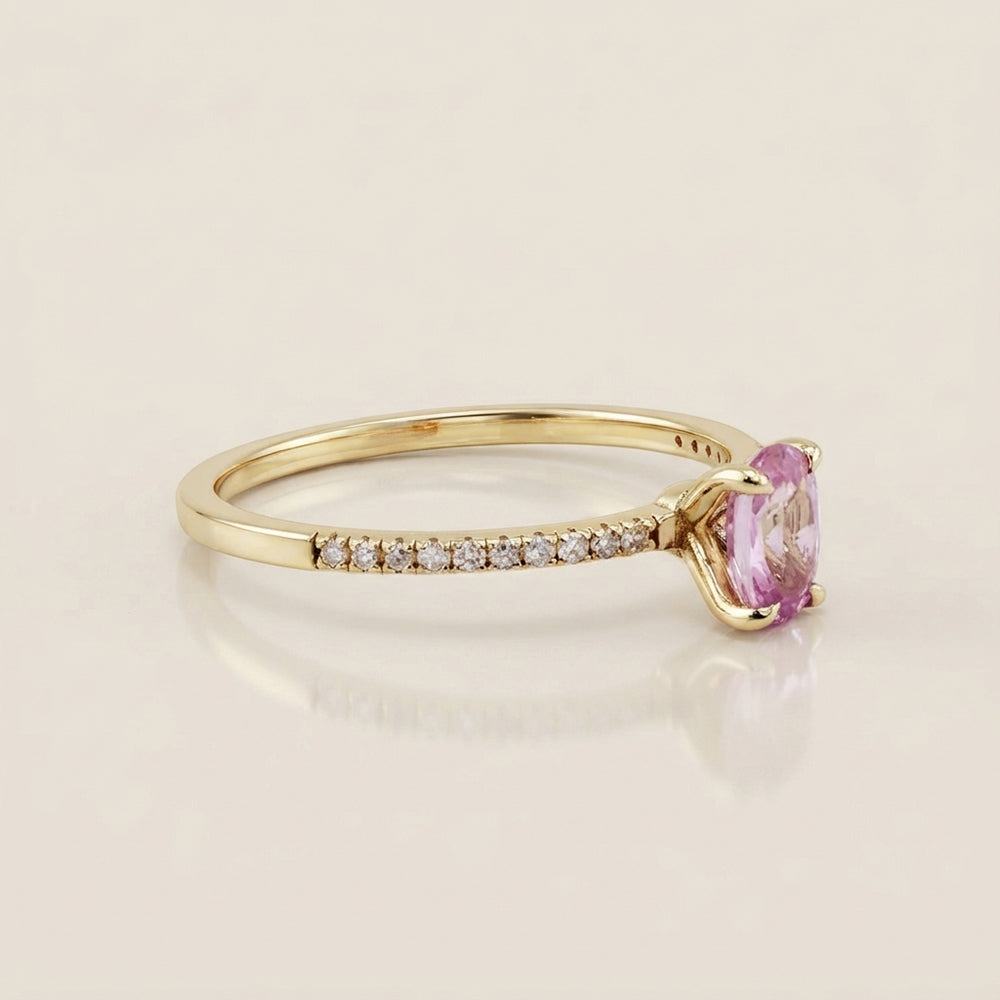 Anillo Cóctel con Zafiro Rosa y Diamantes en Oro Amarillo de 14K