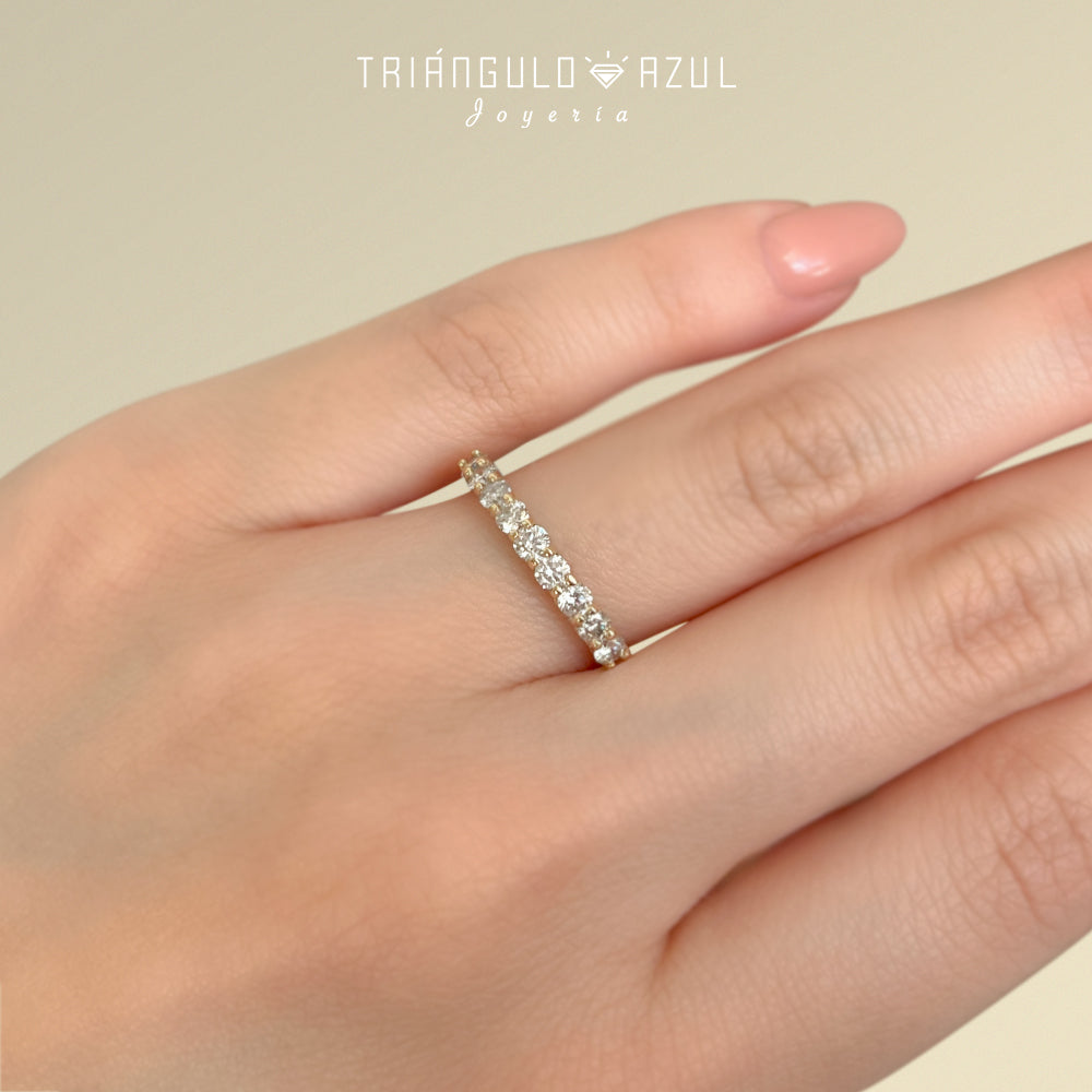 Churumbela Andrea de Diamantes con 0.60 CTS Total en Oro Amarillo de 14K