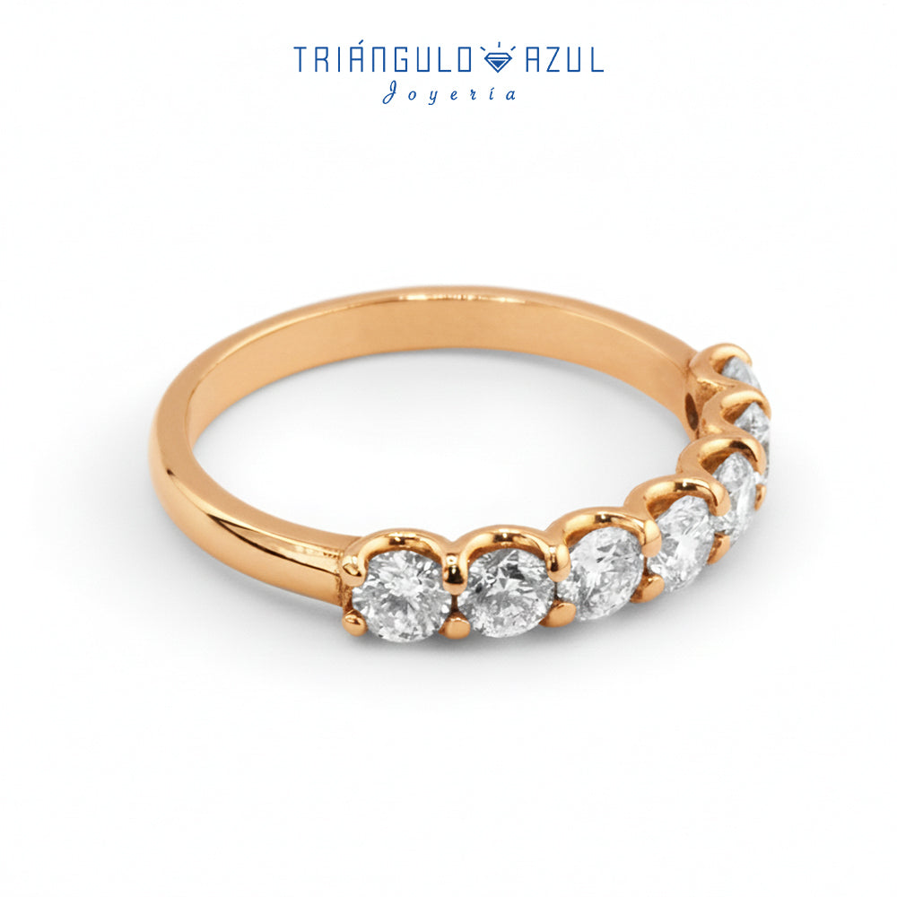 Churumbela Tipo U de Diamantes con 0.90 CTS Total en Oro Amarillo de 14K