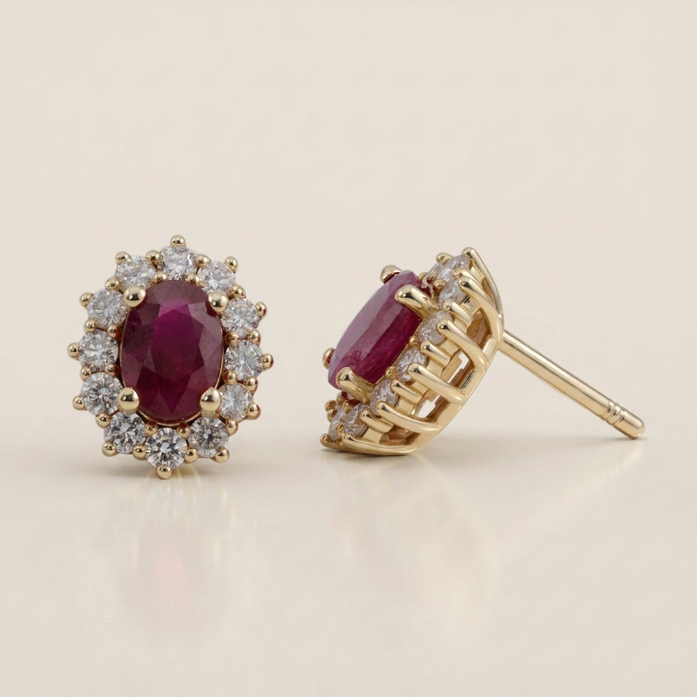 Aretes Lady D con Rubíes y Diamantes en Oro Amarillo de 14K