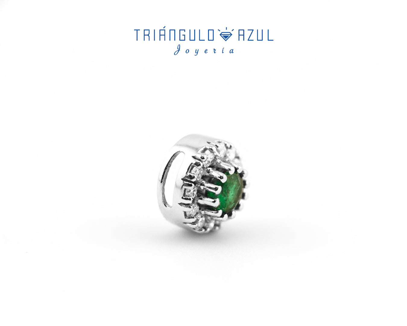 Dije a Juego de Esmeralda con 0.18 CTS Total y Diamantes con 0.13 CTS Total en Oro Blanco de 14K