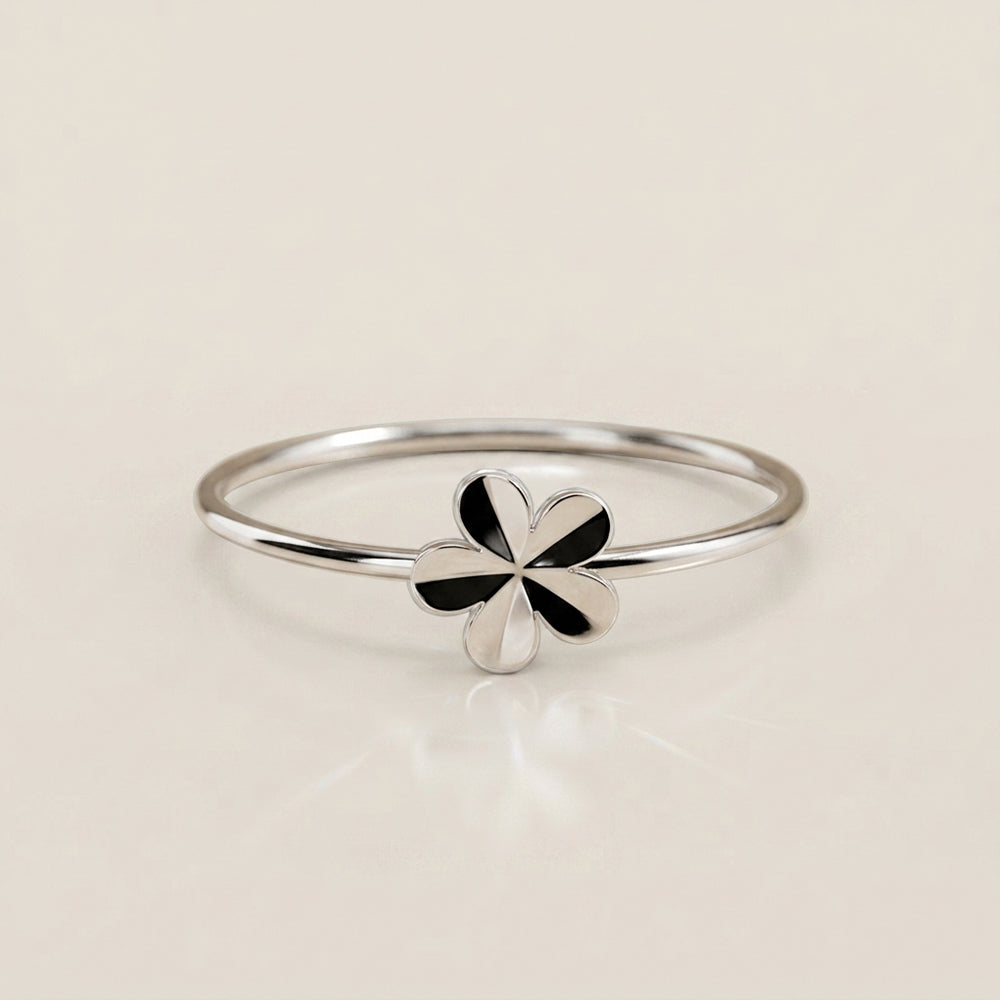 Anillo Flor en Oro Blanco de 14K