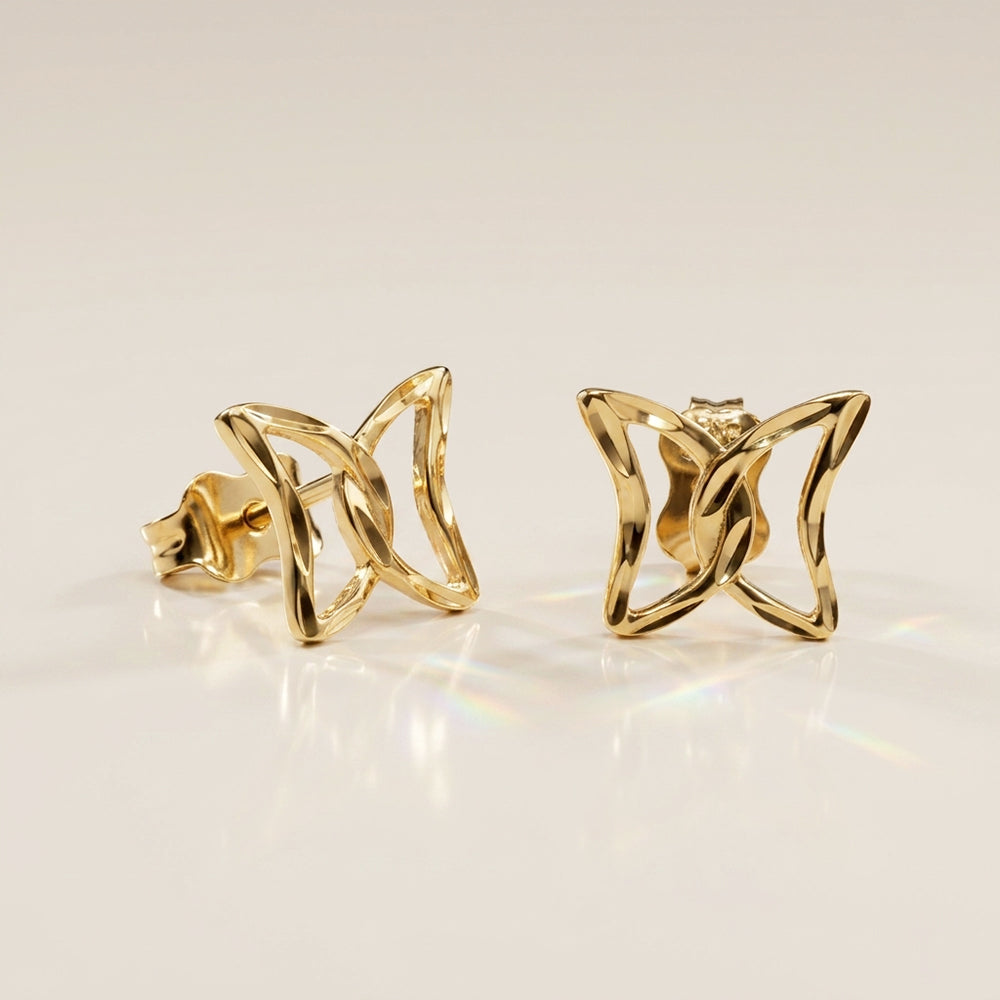 Aretes Mariposa Calado en Oro Amarillo de 14K