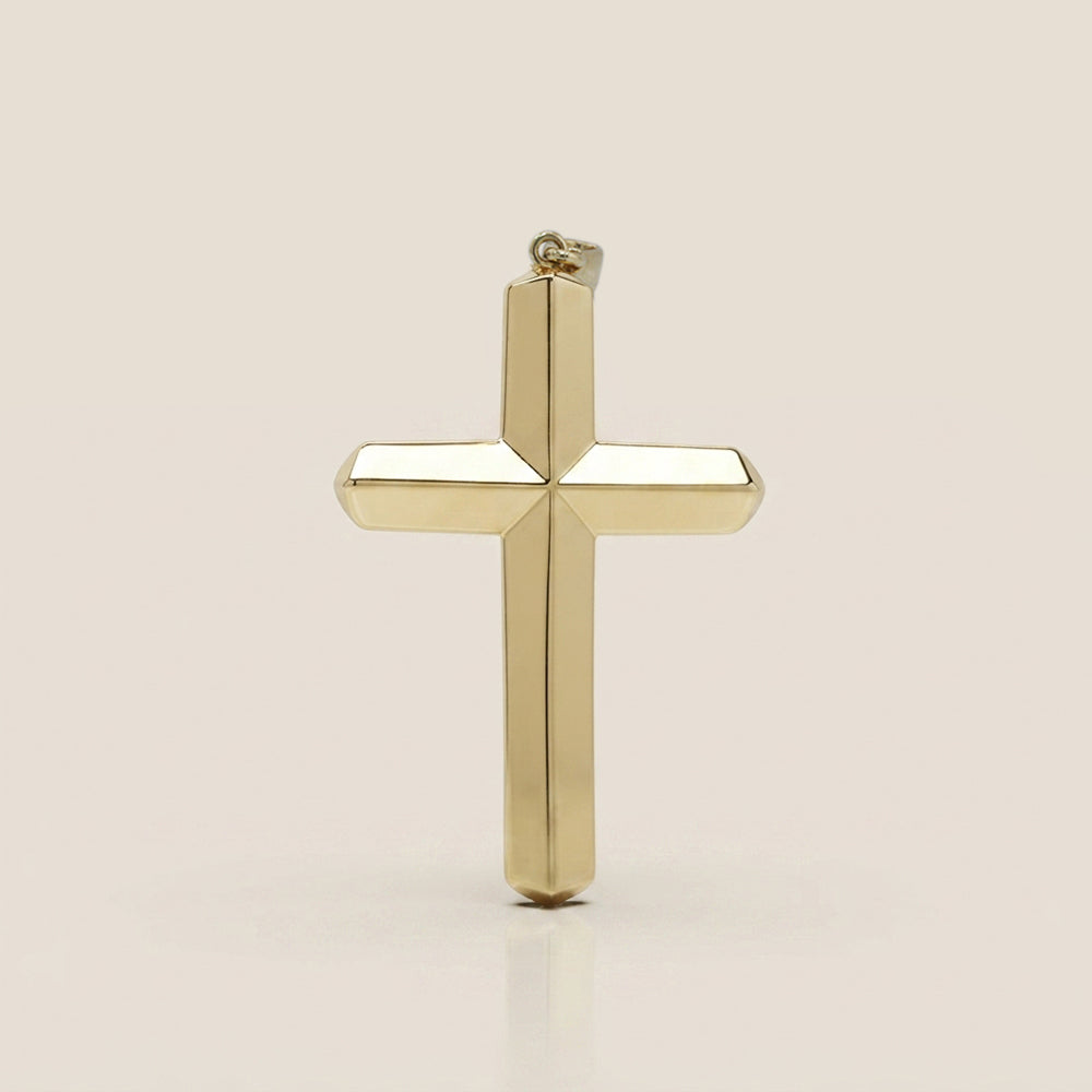 Dije Cruz Afilado en Oro Amarillo de 14K