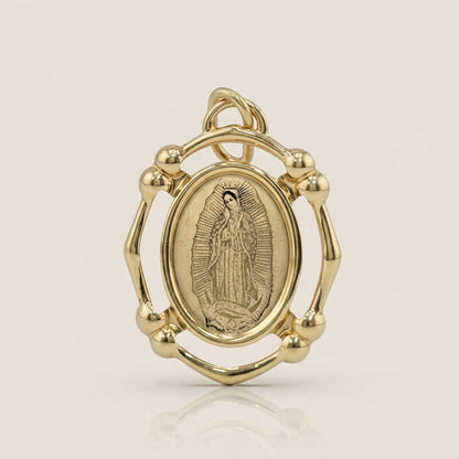 Medalla Virgen a Láser en Oro Amarillo de 14K