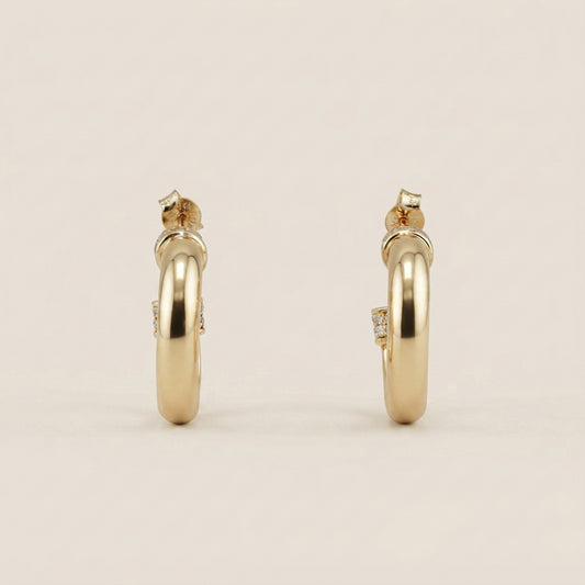 Aretes Tubular con Circonias en Oro Amarillo de 14K