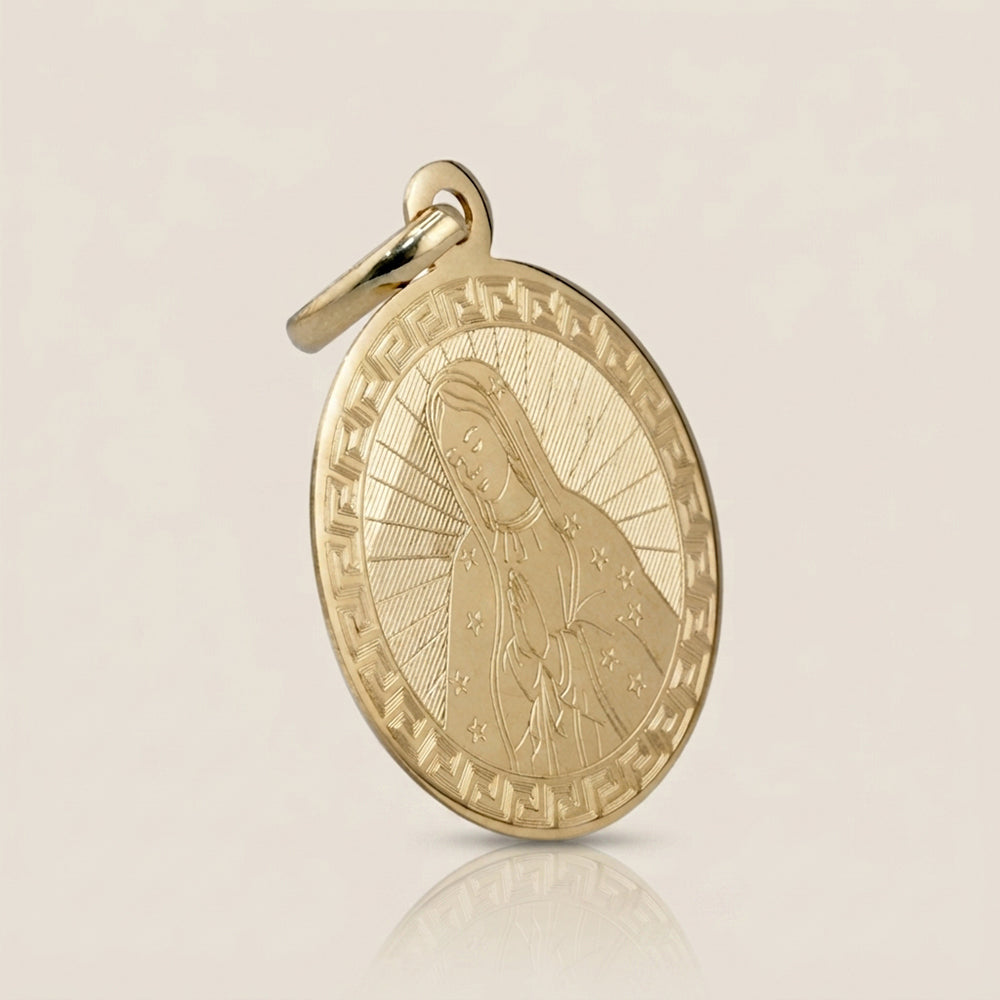 Dije Virgen de Guadalupe en Oro Amarillo de 14K