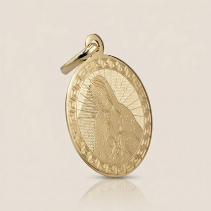 Dije Virgen de Guadalupe en Oro Amarillo de 14K