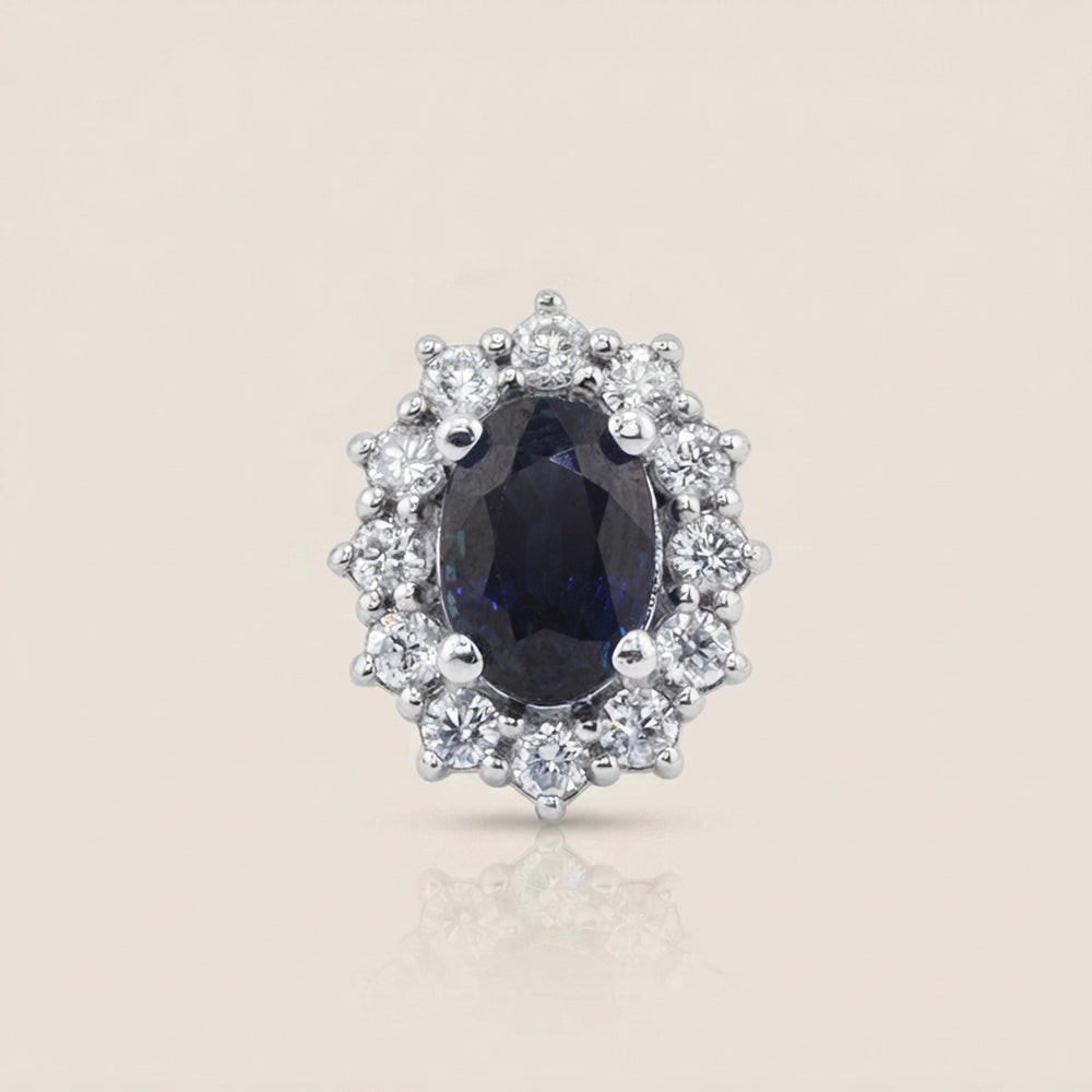 Dije Lady D con Zafiro y Diamantes en Oro Blanco de 14K