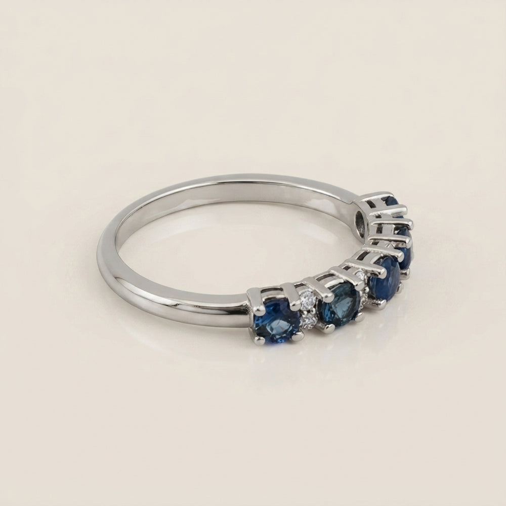 Churumbela Isabel con Zafiros y Diamantes en Oro Blanco de 14K