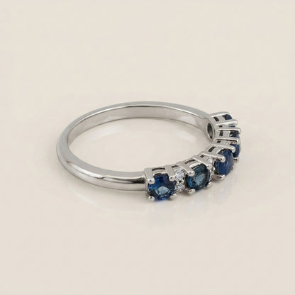 Churumbela Isabel con Zafiros y Diamantes en Oro Blanco de 14K