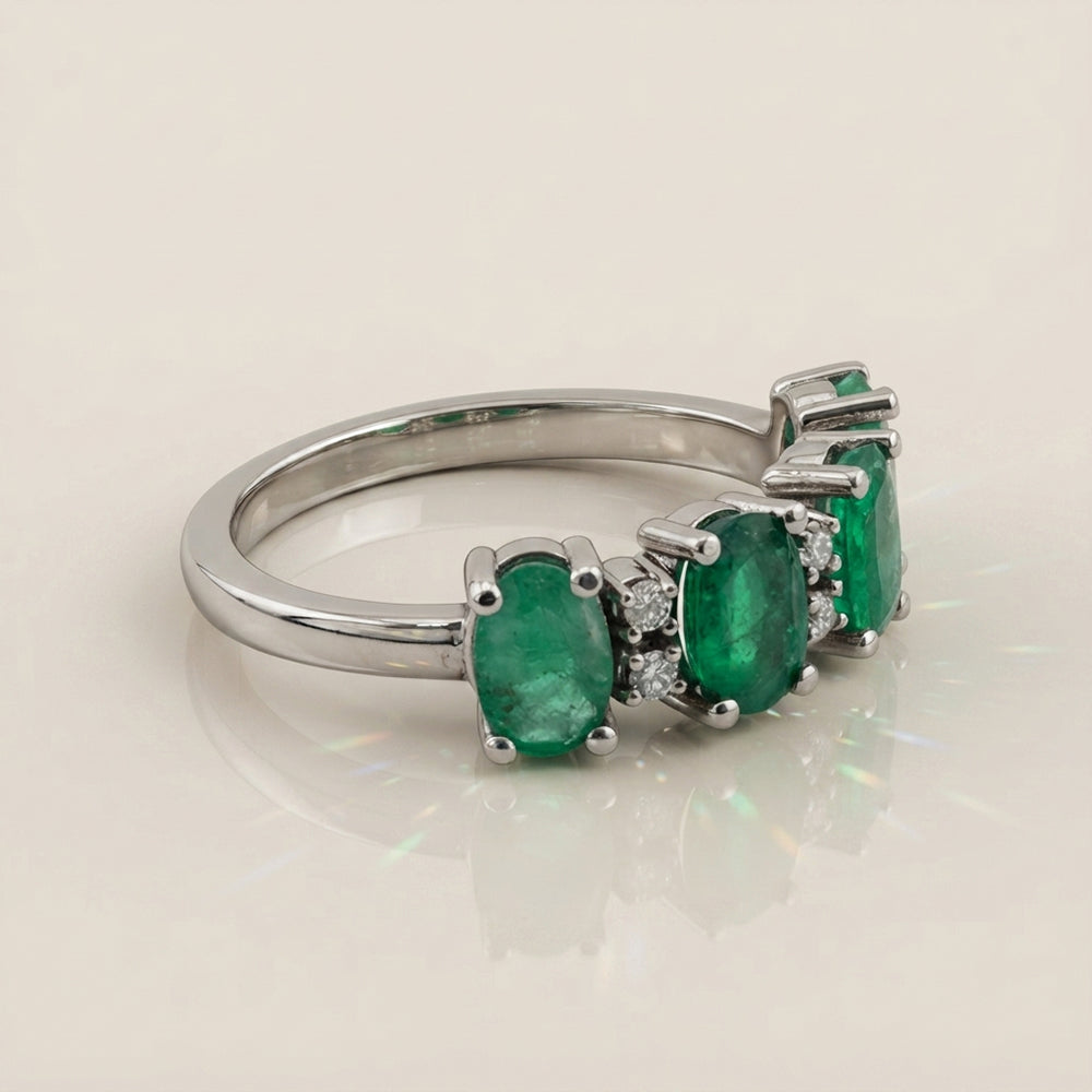 Churumbela Camila con Esmeraldas y Diamantes en Oro Blanco de 14K