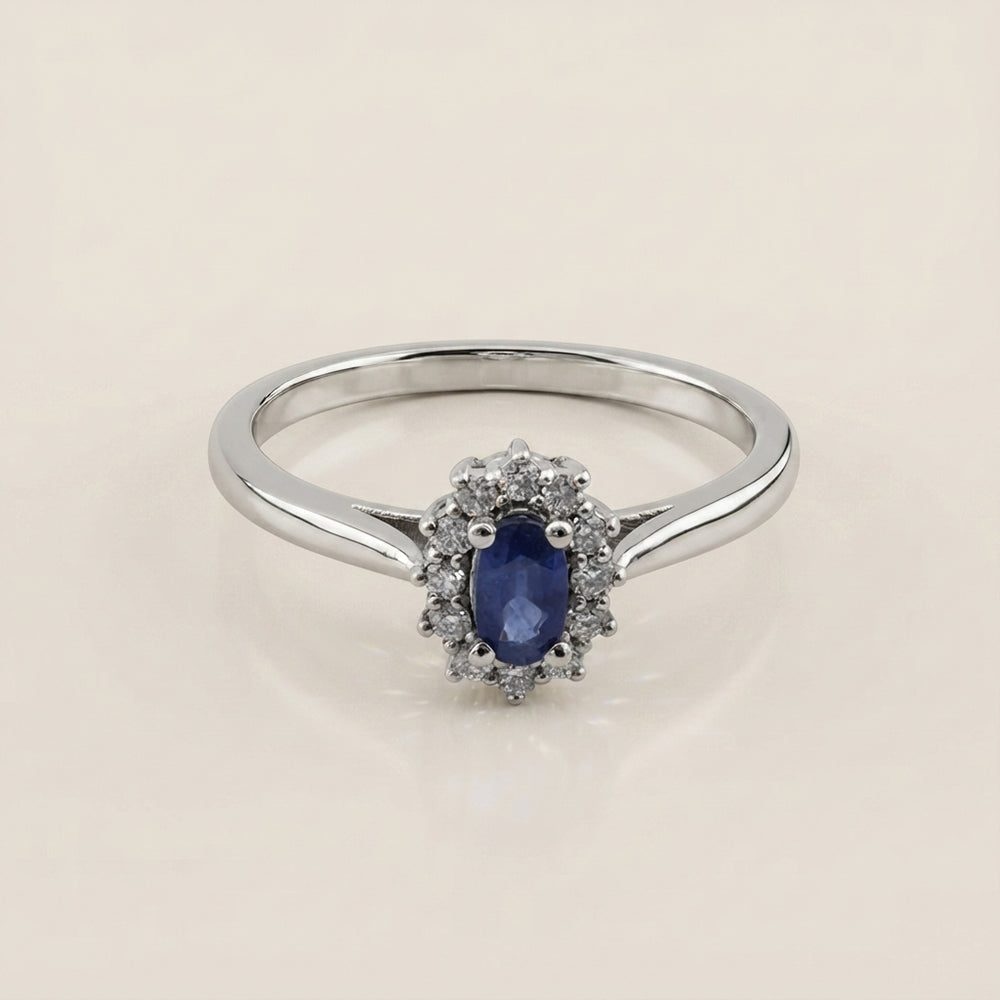 Lady D con Zafiro y Diamantes en Oro Blanco de 14K