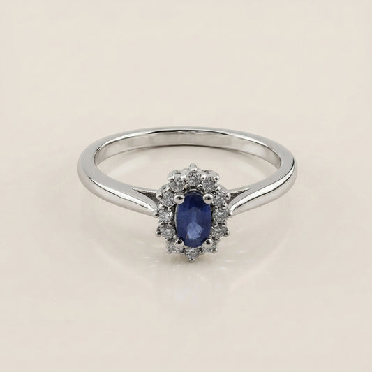 Lady D con Zafiro y Diamantes en Oro Blanco de 14K