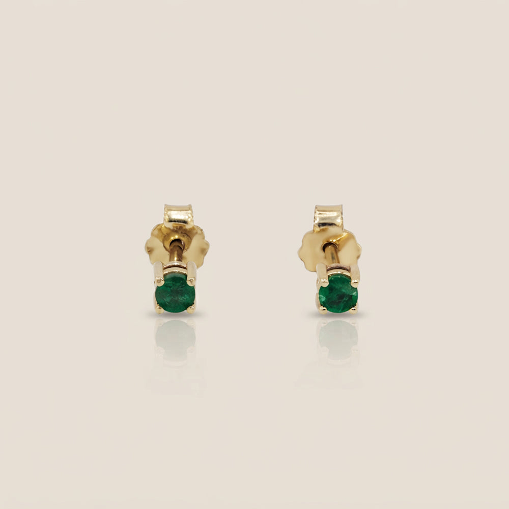 Broqueles con Esmeralda en Oro Amarillo de 14K