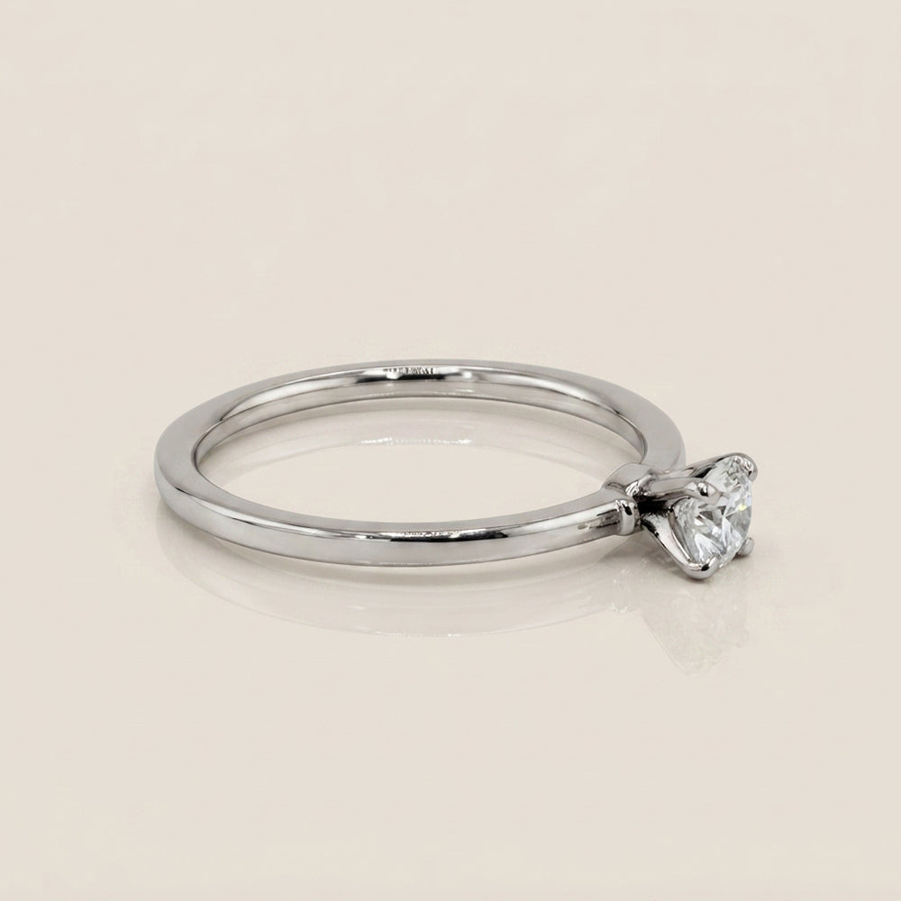 Anillo de Compromiso Solitario en Oro Blanco de 14K (CERTIFICADO GIA)