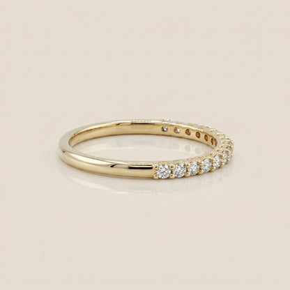 Churumbela Split Prong con Diamantes en Oro Amarillo de 14K