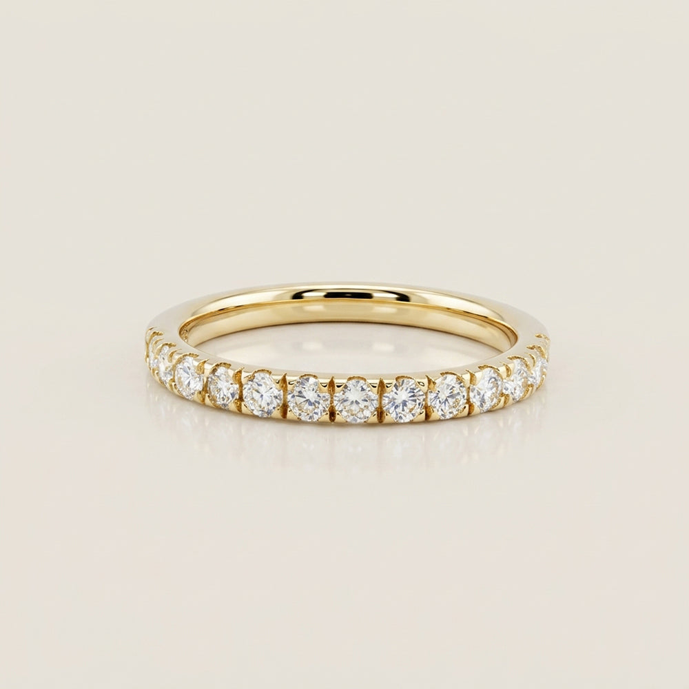Churumbela Split Prong con Diamantes en Oro Amarillo de 14K