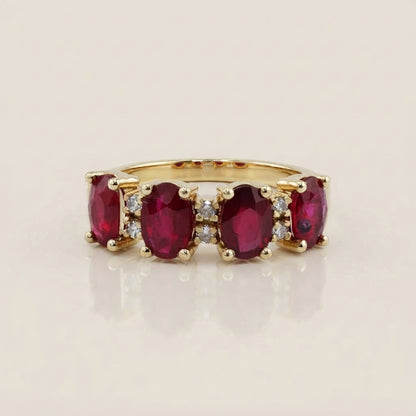 Churumbela Camila con Rubíes y Diamantes en Oro Amarillo de 14K