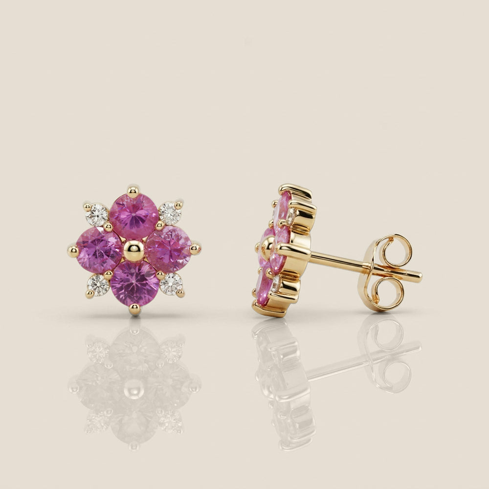 Aretes Flor Trébol con Zafiros Rosa y Diamantes en Oro Amarillo de 14K