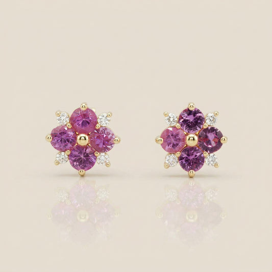 Aretes Flor Trébol con Zafiros Rosa y Diamantes en Oro Amarillo de 14K