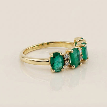 Churumbela Camila con Esmeraldas y Diamantes en Oro Amarillo de 14K