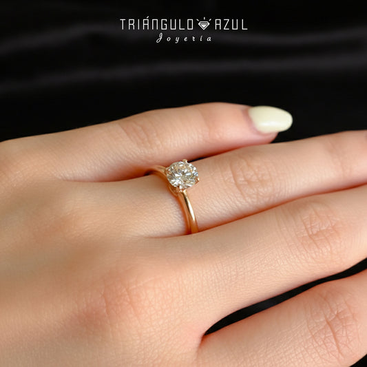 Anillo de Compromiso con Diamante de 0.90 CTS en Oro Rosa de 14K