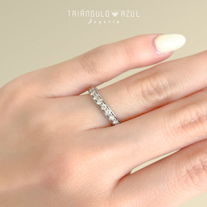 Churumbela de Diamantes con 0.39 CTS Total en Oro Blanco de 14K