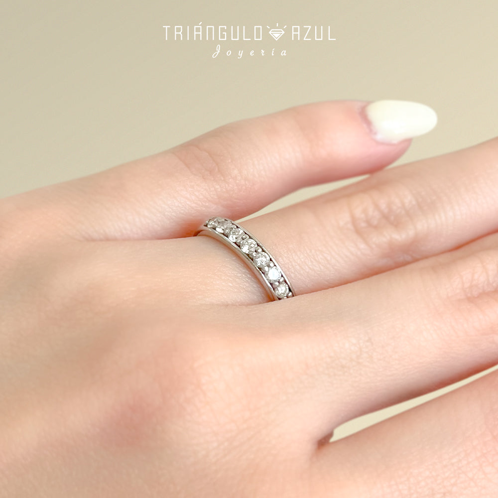 Churumbela de Diamantes con 0.39 CTS Total en Oro Blanco de 14K