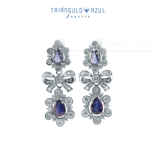 Aretes Franceses de Zafiros con 2.31 CTS Total y Diamantes con 2.55 CTS Total en Oro Blanco de 14K