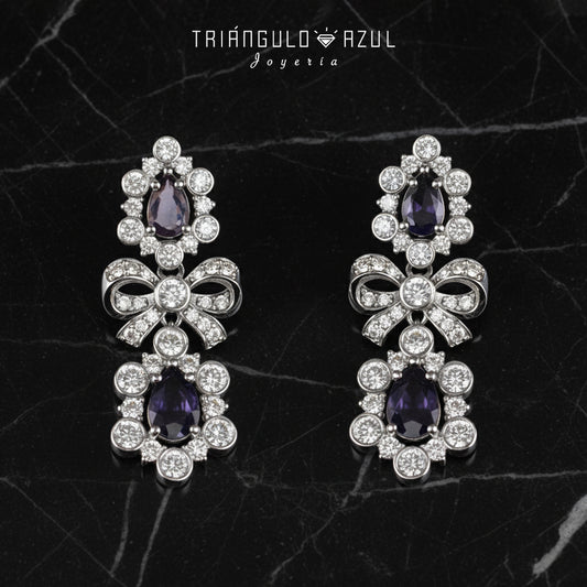 Aretes Franceses de Zafiros con 2.31 CTS Total y Diamantes con 2.55 CTS Total en Oro Blanco de 14K