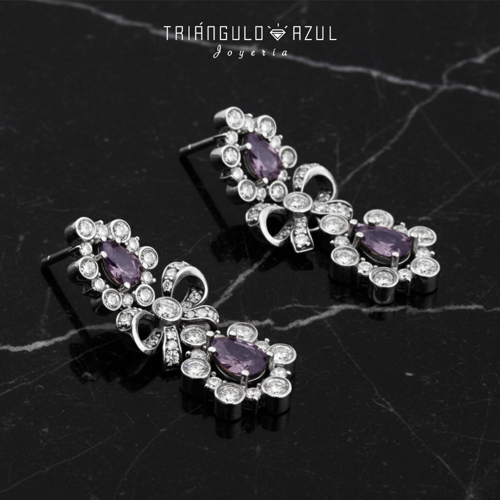 Aretes Franceses de Zafiros con 2.31 CTS Total y Diamantes con 2.55 CTS Total en Oro Blanco de 14K