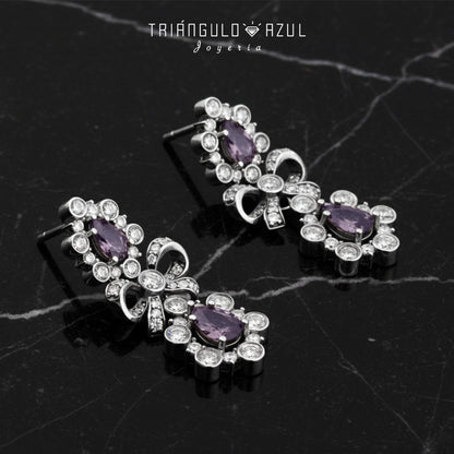 Aretes Franceses de Zafiros con 2.31 CTS Total y Diamantes con 2.55 CTS Total en Oro Blanco de 14K