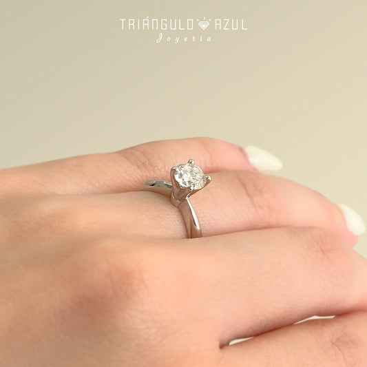 Anillo de Compromiso con Diamante de 0.78 CTS en Oro Blanco de 14K
