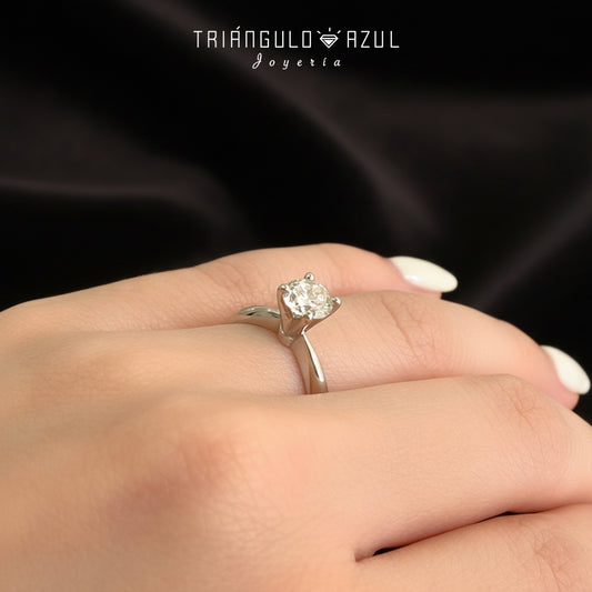 Anillo de Compromiso con Diamante de 0.78 CTS en Oro Blanco de 14K