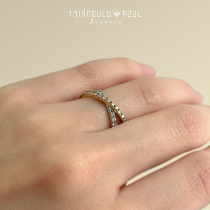 Churumbela Cruzada de Diamantes con 0.63 CTS Total en Oro Amarillo y Oro Blanco de 14K