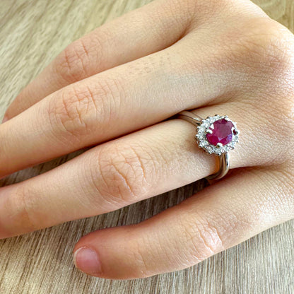 Anillo Lady D 1.01CTS + Diamantes  0.30CTS en Oro Blanco de 14K