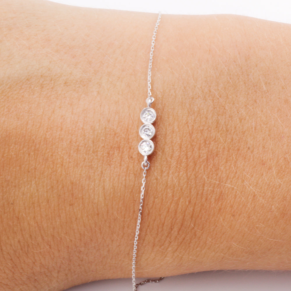 Pulsera barrita de 3 diamantes